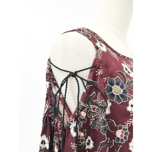 Scoop NY Burgundy Floral Cold Shoulder Blouse Small NWOT NEW - Picture 3 of 11
